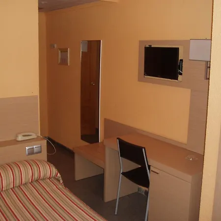 Hotell Mont-park 3*