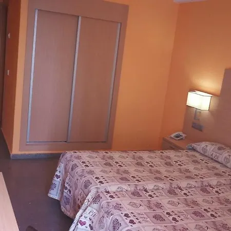 Mont-park Hotell 3*